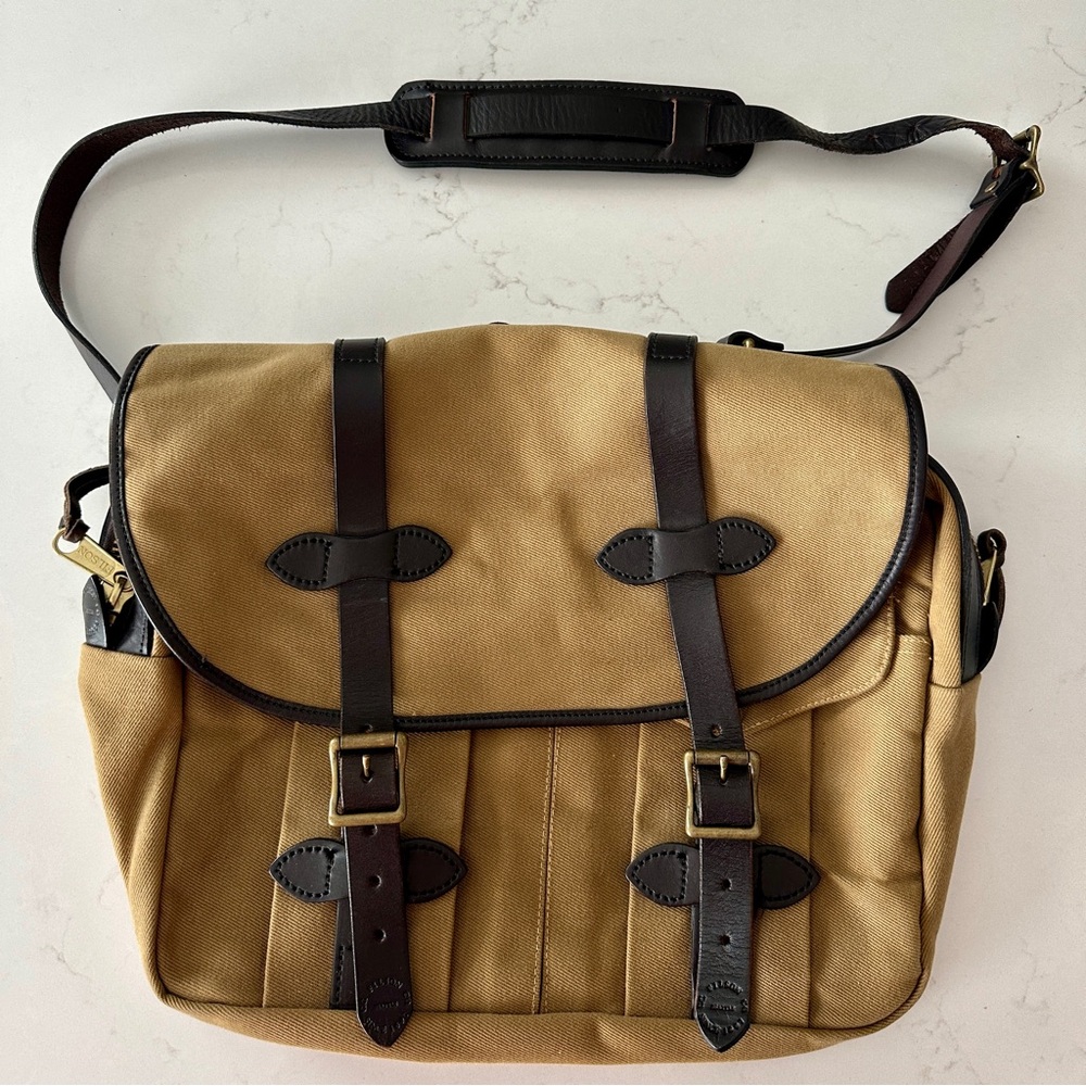FILSON Discontinued Small Rugged Twill Carry-on Bag Style #240- Tan